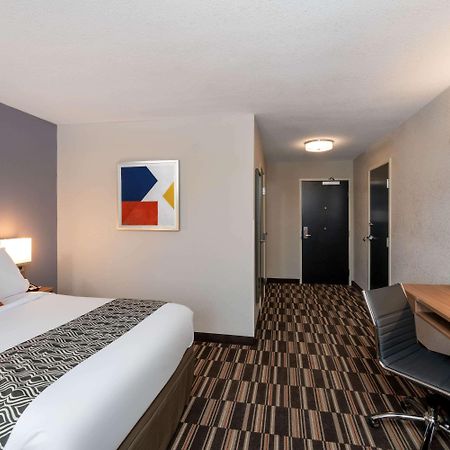 Microtel Inn & Suites By Wyndham Carlisle Luaran gambar