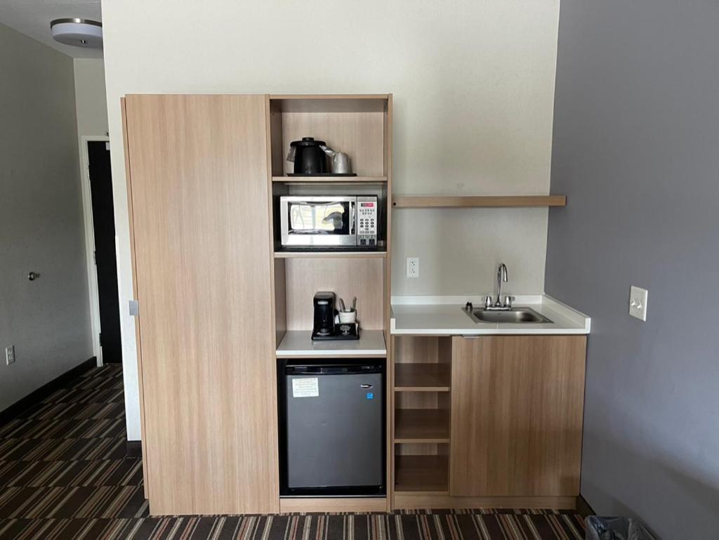 Microtel Inn & Suites By Wyndham Carlisle Luaran gambar