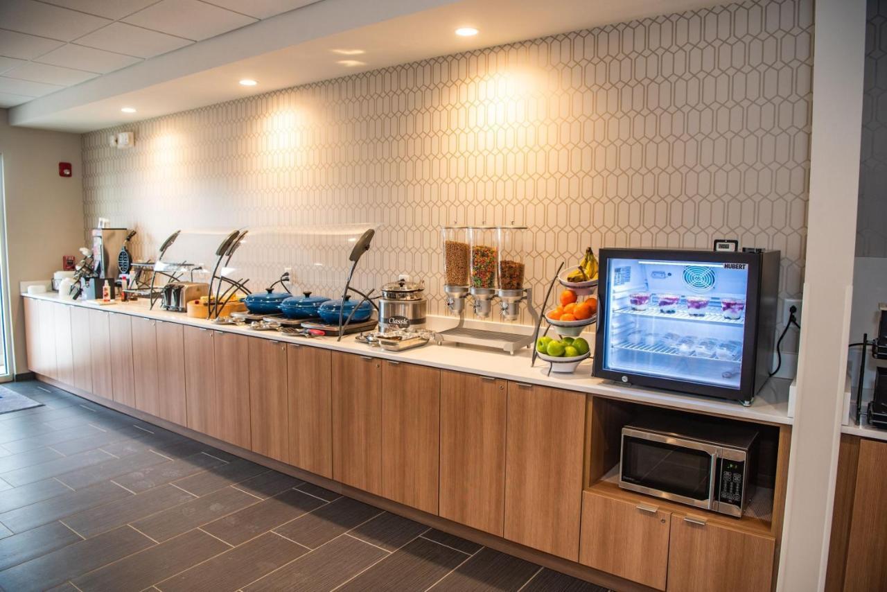 Microtel Inn & Suites By Wyndham Carlisle Luaran gambar